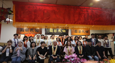 戲曲學院學生為梨園祖師爺春季換袍祝壽 精選代表六系供禮 象徵薪火相傳